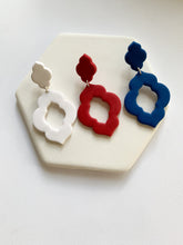 Load image into Gallery viewer, Monique Earrings