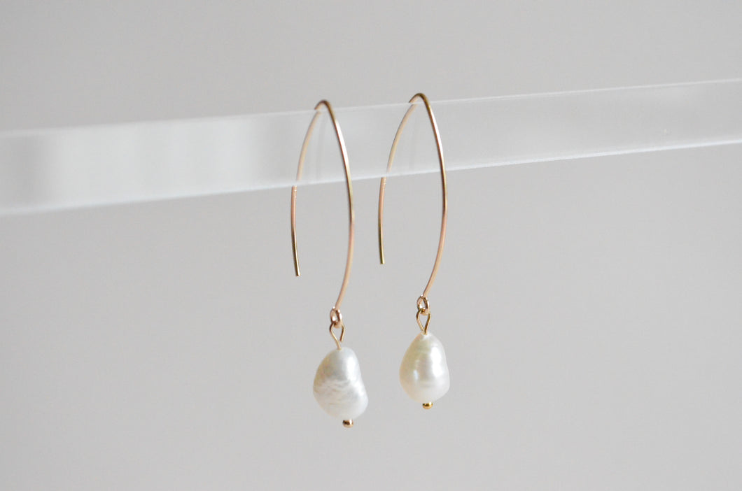 Dainty Pearl Drops